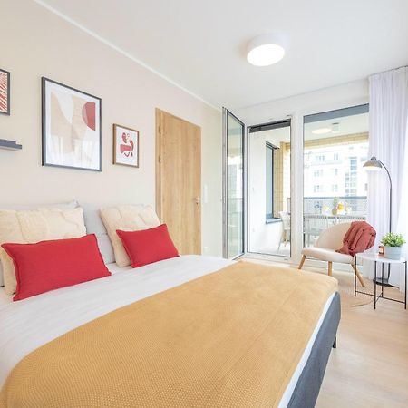 Apartament Bright 2Br - 4Th Floor, Balcony, Free Parking By Gravity Praga Zewnętrze zdjęcie
