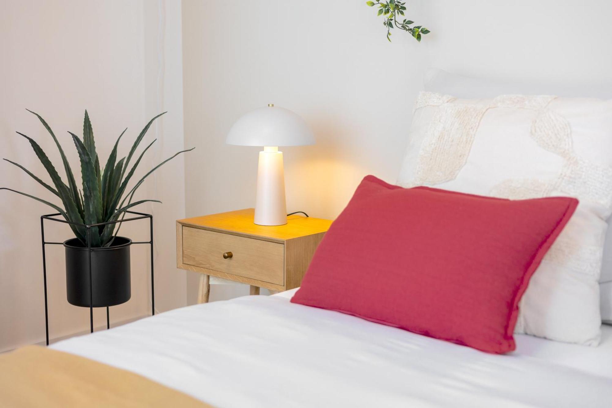 Apartament Bright 2Br - 4Th Floor, Balcony, Free Parking By Gravity Praga Zewnętrze zdjęcie