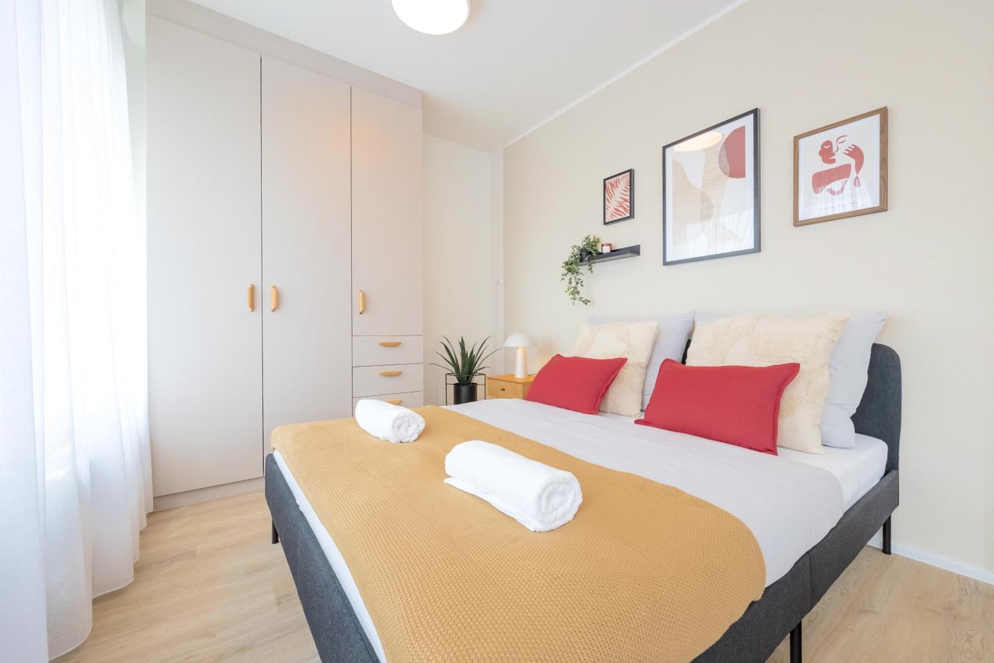 Apartament Bright 2Br - 4Th Floor, Balcony, Free Parking By Gravity Praga Zewnętrze zdjęcie