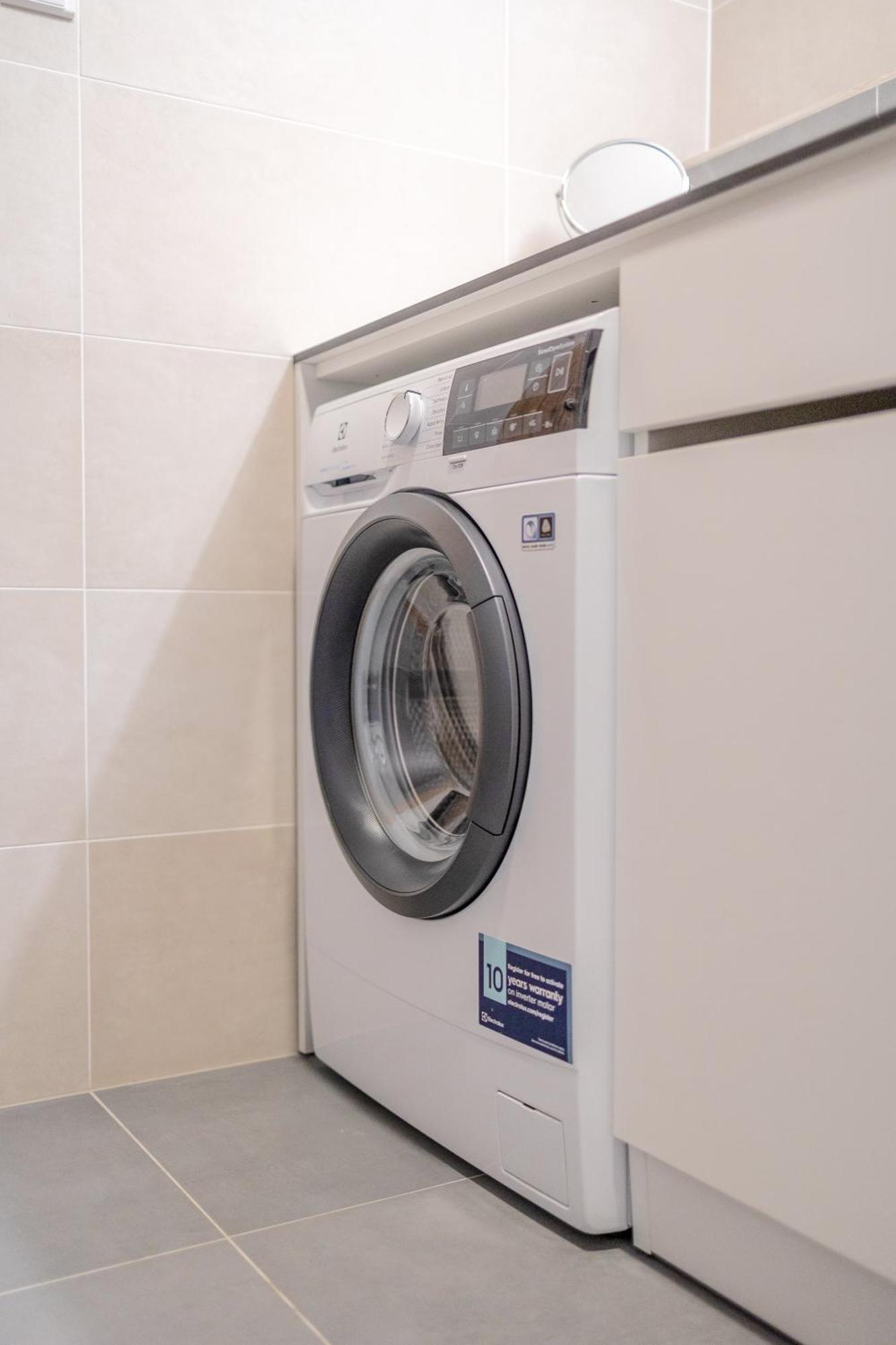 Apartament Bright 2Br - 4Th Floor, Balcony, Free Parking By Gravity Praga Zewnętrze zdjęcie