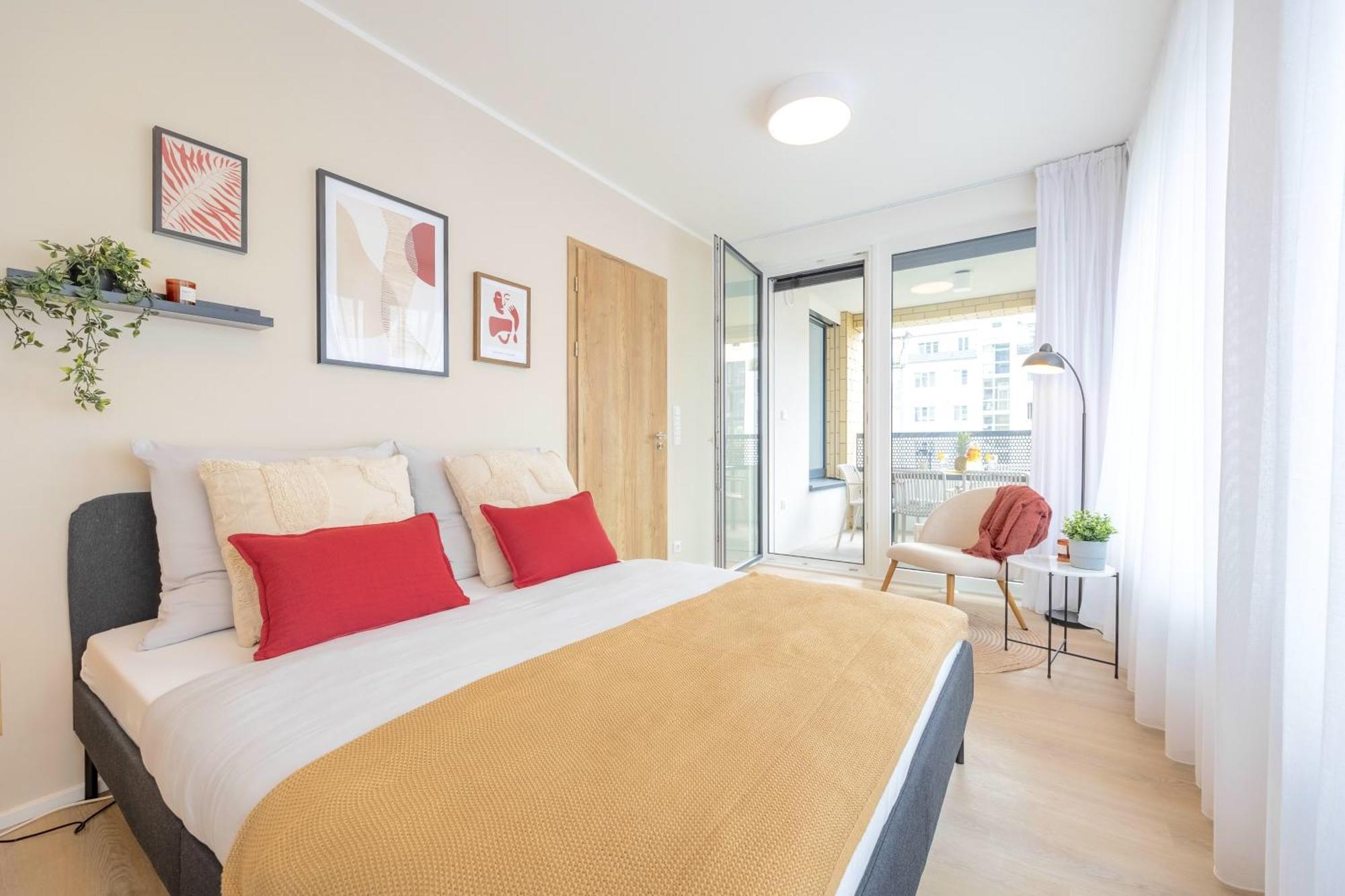 Apartament Bright 2Br - 4Th Floor, Balcony, Free Parking By Gravity Praga Zewnętrze zdjęcie