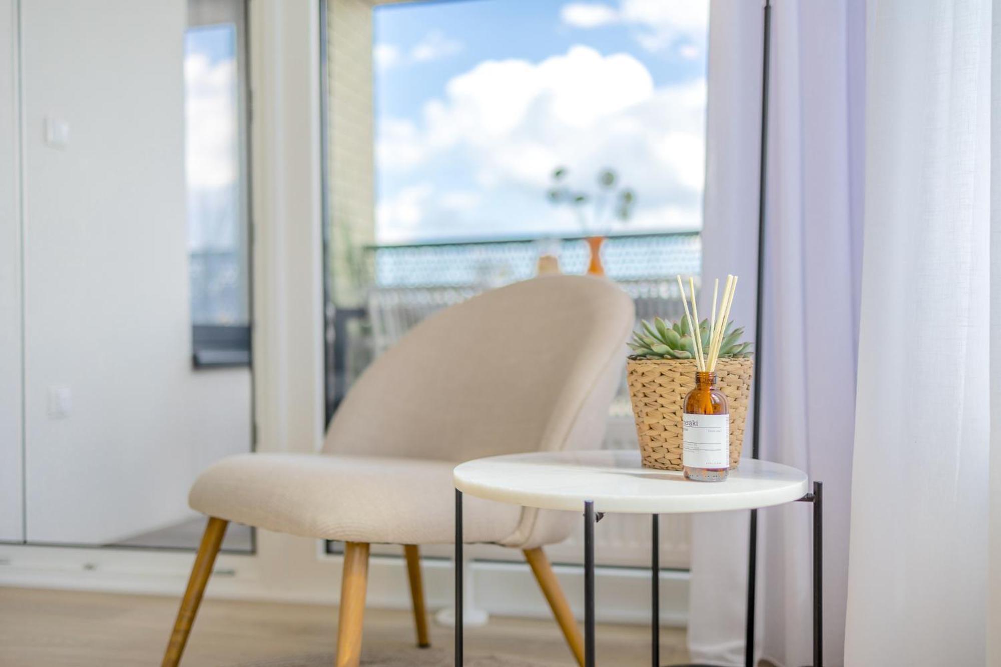 Apartament Bright 2Br - 4Th Floor, Balcony, Free Parking By Gravity Praga Zewnętrze zdjęcie
