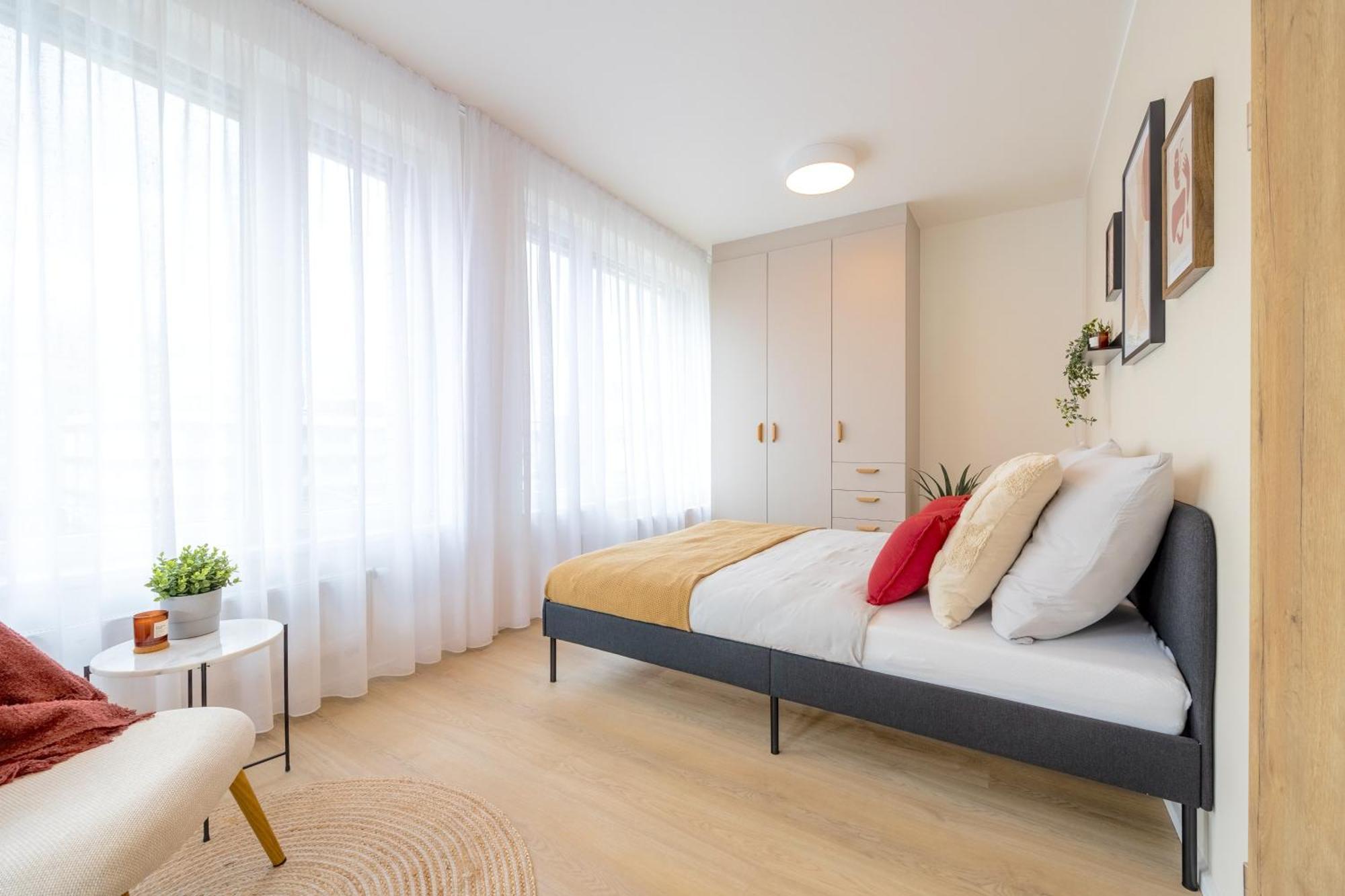 Apartament Bright 2Br - 4Th Floor, Balcony, Free Parking By Gravity Praga Zewnętrze zdjęcie